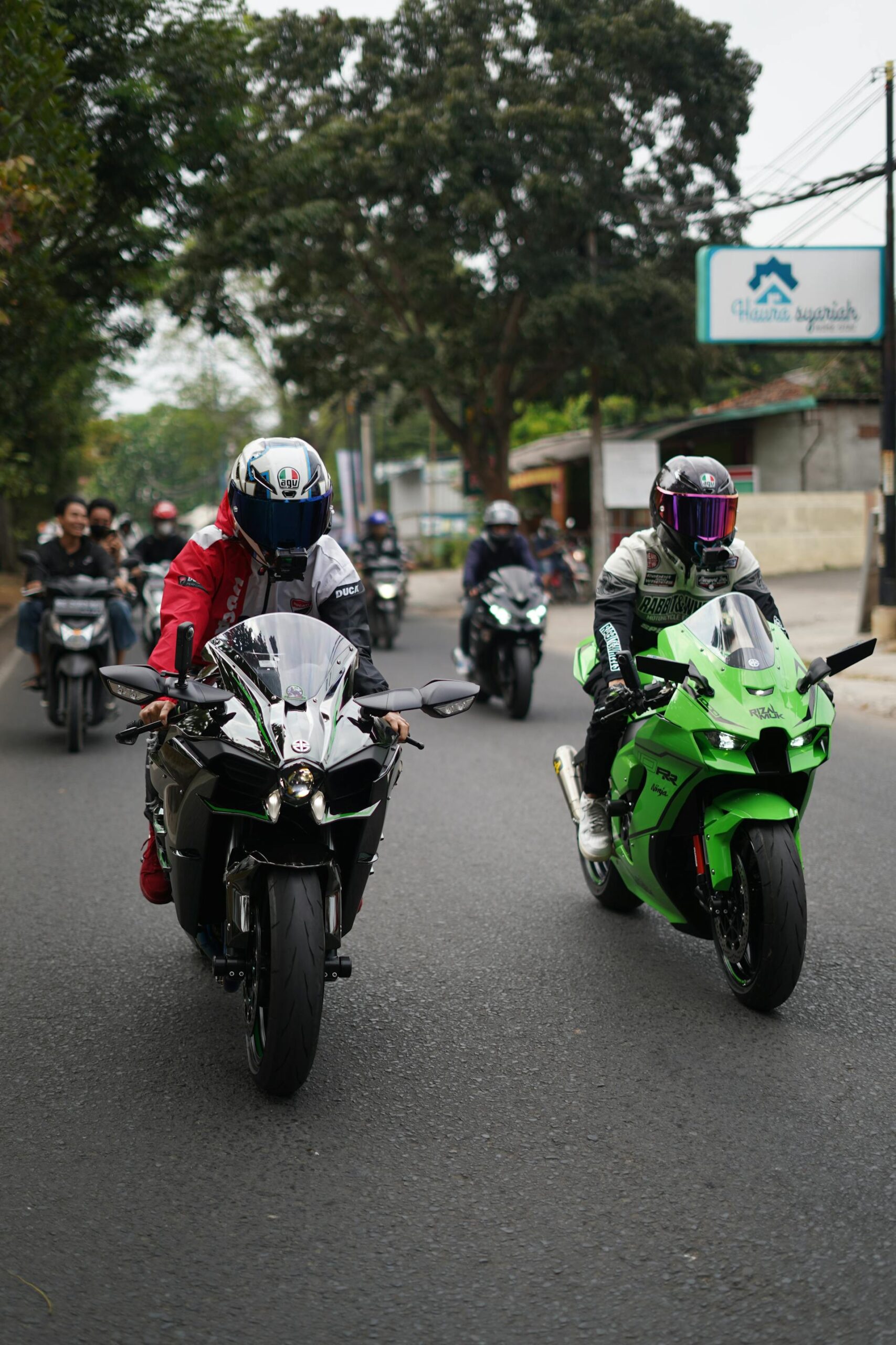 Accessori Per Moto -Accessori Per Moto pexels kenung 97 912959188 19908157 scaled